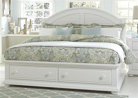 Summer House Oyster White Queen Panel Storage Bed from Liberty (607-BR ...