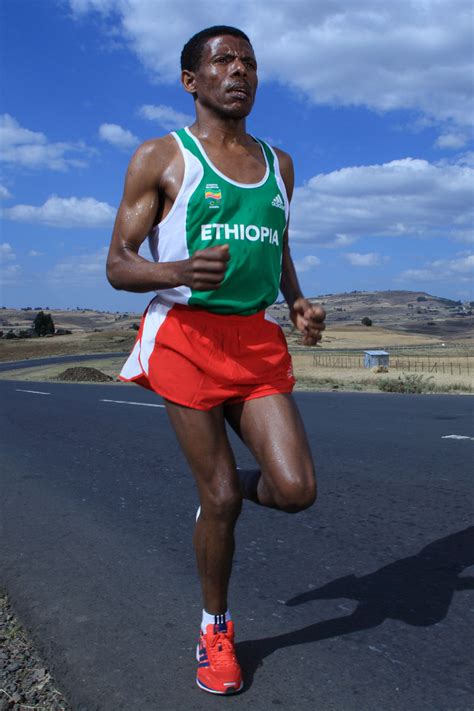 Running like Haile Gebrselassie: his story and training methods