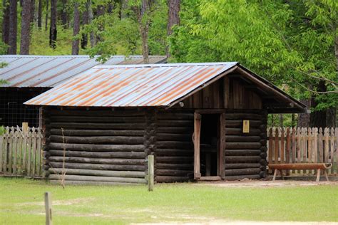 Log House 1 Free Stock Photo - Public Domain Pictures