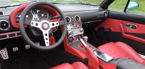 Beautifully done red interior in a Miata NA - By TopMiata.com. | Mazda MX-5 Miatarata ...