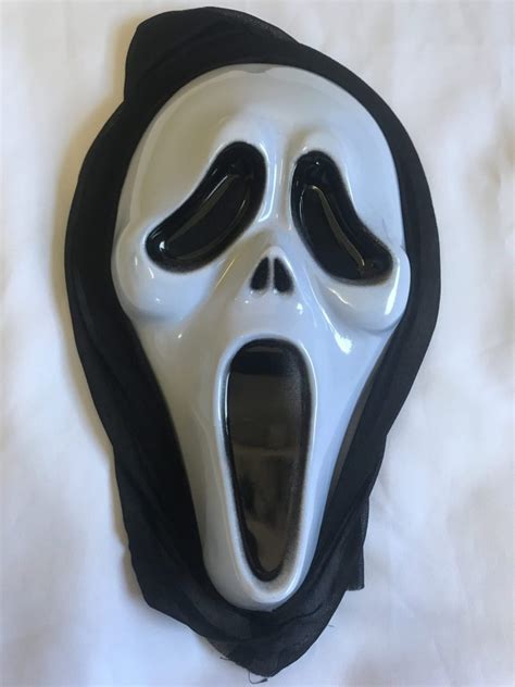 Scream Mask