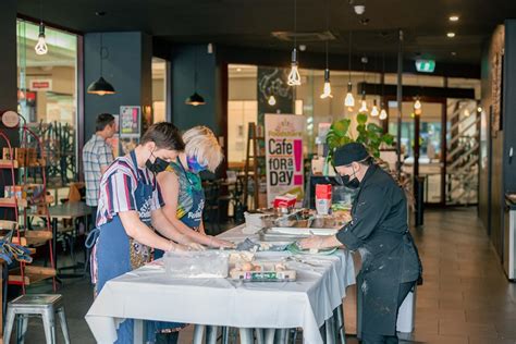 Bendigo Foodshare Cafe for a Day program encourages hospitality workers ...