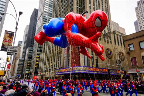 The best places to watch the Macy's Thanksgiving Day Parade in 2022 (and our top tips!) - The ...