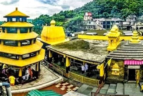 इस देवी के मंदिर में मिलता है मन वांछित फल, इंदिरा गांधी समेत ये नामी ...