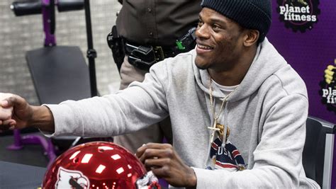 Lamar Jackson's autograph signing events total $29,000 for charity