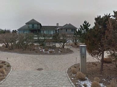 Eli Manning Just Bought a Hamptons Beach House for $8.5 Million | Architectural Digest