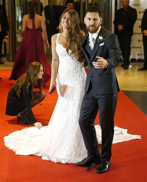 Lionel Messi eligió un traje de tres piezas de la firma europea Armani ...