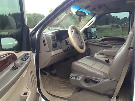 2004 Ford Excursion - Interior Pictures - CarGurus