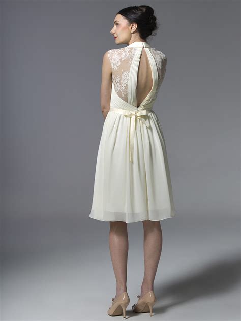 Anyone had/having cream or off white bridesmaid dresses?