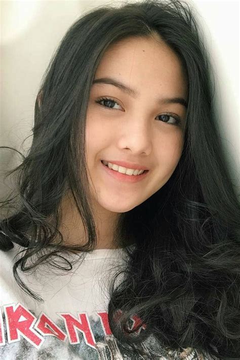 Kamu Milih Cewek Cantik atau Cewek Imut? - Dzargon