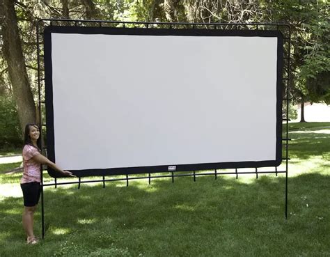 Camp Chef OS-144 Indoor/Outdoor Movie Screen Review