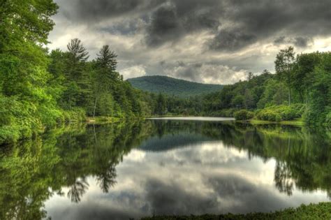 Mountain Lake in Highlands North Carolina | Highlands north carolina ...