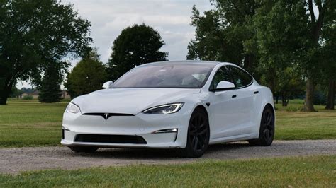 Tesla Model S Plaid Road Test Review: The new American muscle sedan - Autoblog