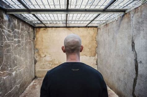 A Look At Life Inside Of A French Prison (21 pics)