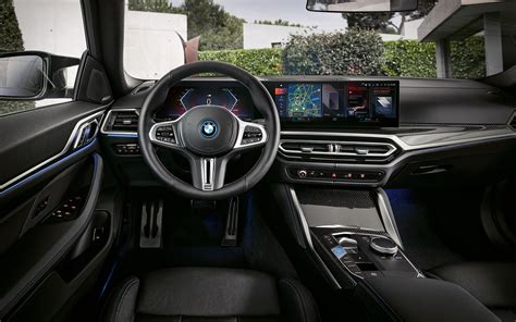 BMW i4 M50 electric car (G26E): Equipment, Charging & Range | BMW Australia