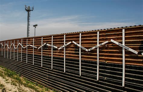 Americans Step Up To Fund Border Wall | FAIRUS.org