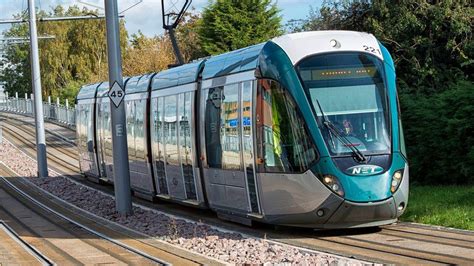 Nottingham tram drivers offered turkey rolls instead of bonus - BBC News