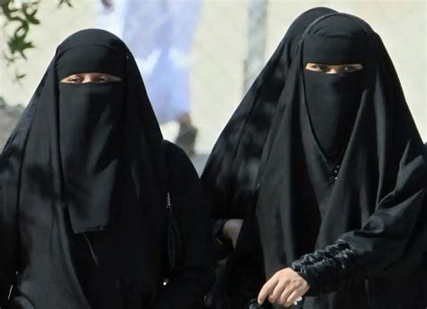 Saudi Arabia Women Dress Code – Learn Islam - Quran Mualim