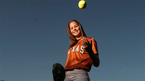 The best Women's College World Series moments and NCAA softball players ...