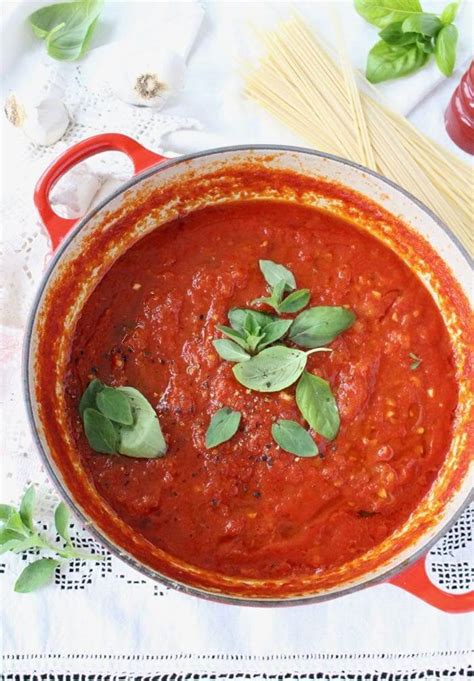 9 Must-Have Vegan Pasta Sauce Recipes (Easy, Dairy-free) | The Green Loot