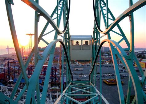 Ride Coney Island's Wonder Wheel for free on New Year's Eve | 6sqft