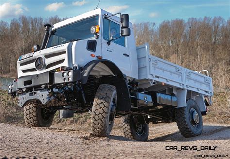 2015 Unimog U5023 Gains Even-More-Hardcore Off-Road Equipment Package