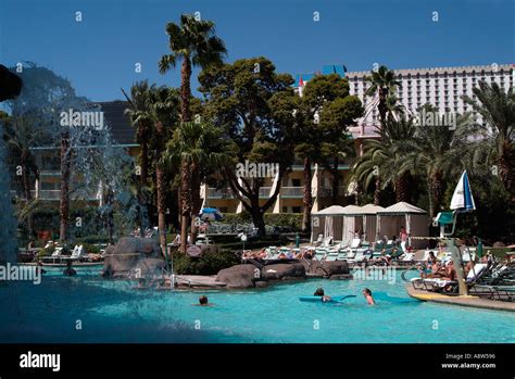 Tropicana las vegas pool hi-res stock photography and images - Alamy