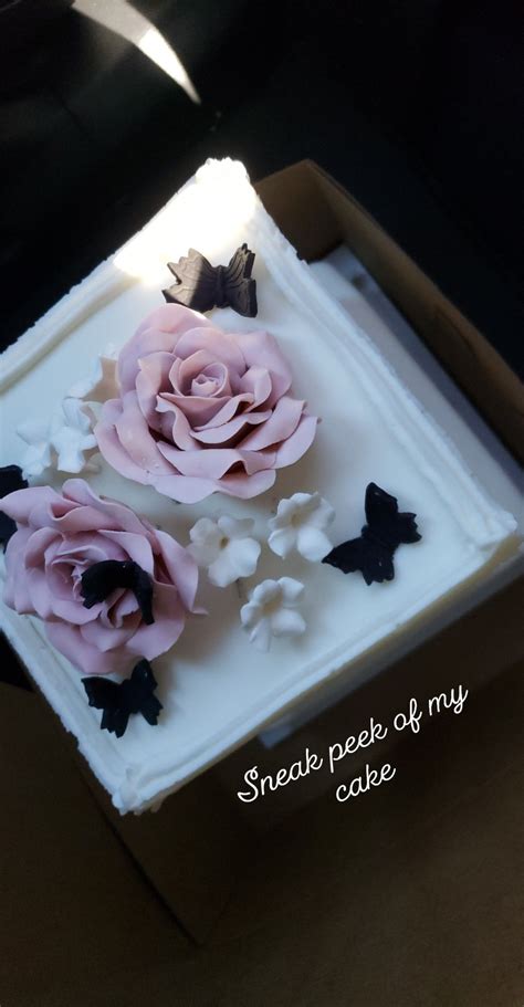 My dior cake topper | Edible flowers, Cake toppers, Edible