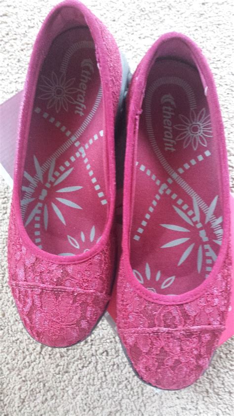 Frugal Shopping and More: Therafit Shoes Coco Lace Ballet Flats #Review and #Giveaway - ends 1/21