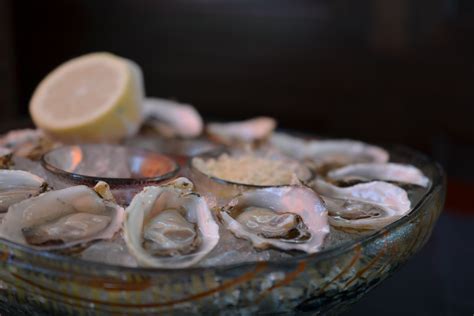 Shuckers | Restaurants | Seattle Met