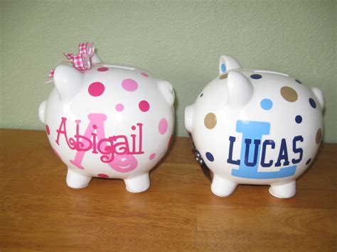 De La Design: Personalized ceramic piggy banks