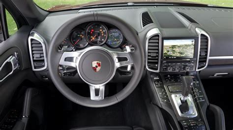 Porsche Cayenne Interior | Cabinets Matttroy