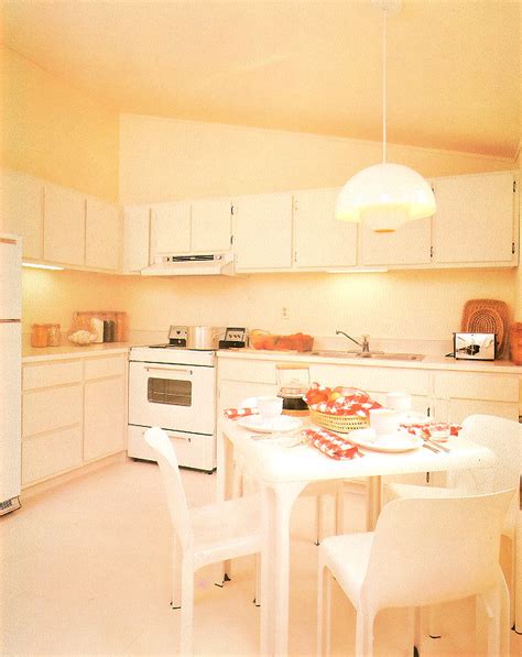 The '80s Kitchen | Mirror80