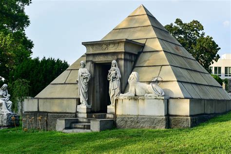 The World’s Most Famous Cemeteries – Fodors Travel Guide