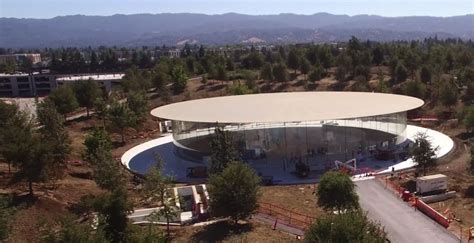Steve Jobs Theater given closeup in latest Apple Park drone footage | AppleInsider