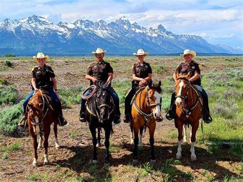 Gallatin County Sheriff’s Office adds two new deputies to Mounted ...