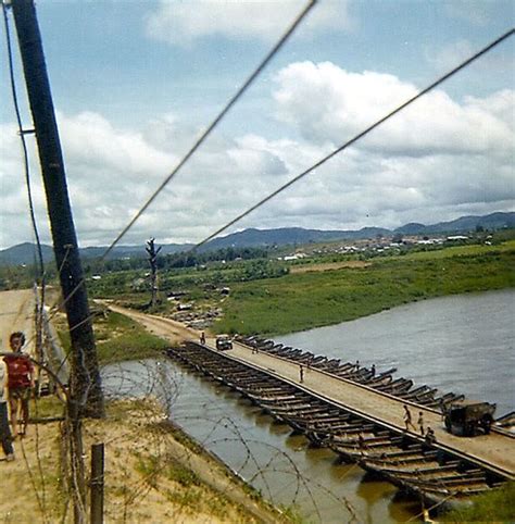 Dakbla bridge | Photo by Gary Overby | manhhai | Flickr