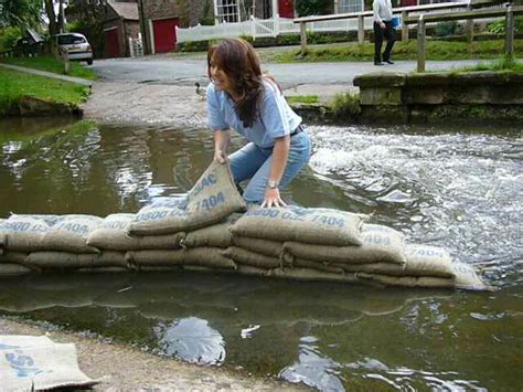 How to make a flood barrier for home.