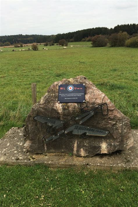 Memorial Crash Halifax Bomber - Dailly - TracesOfWar.com