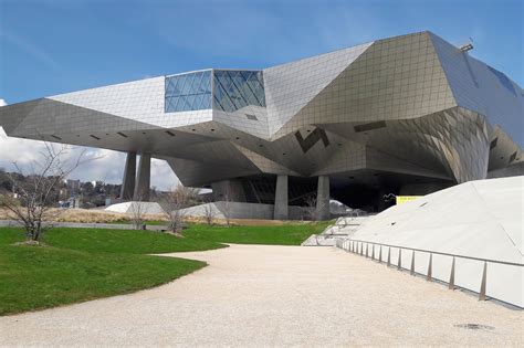 Musée des Confluences in Lyon - Explore Science and Anthropology in ...