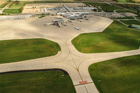 Eastern Iowa Airport Terminal Apron Expansion - FOTH