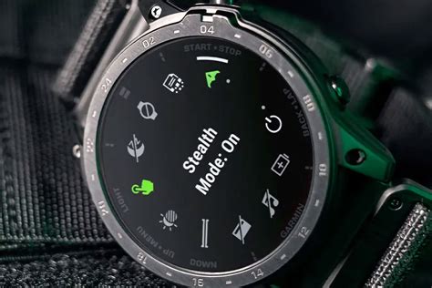 Garmin tactix 7 - AMOLED Edition Tactical GPS Watch: Legibility In Any ...