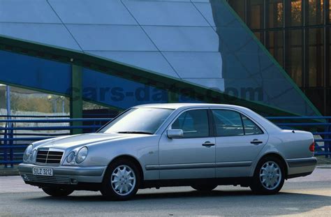 Mercedes-Benz E-class images (1 of 4)