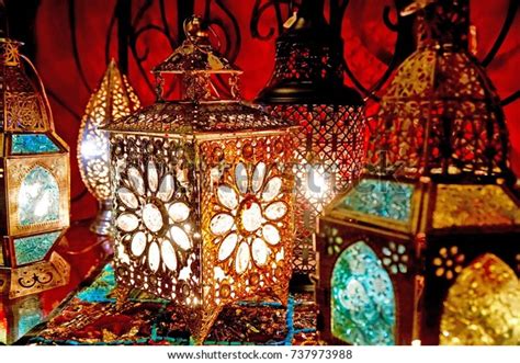 1 Moroccan Lanterns Cluster Images, Stock Photos, 3D objects, & Vectors ...