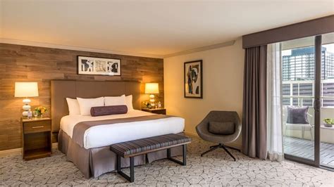 Classic Rooms | Rooms at Warwick Denver