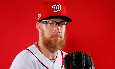 Know About Sean Doolittle; Stats, Wife, 2019, Contract, Net Worth, Height