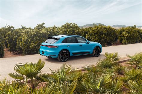 MIAMI BLUE PORSCHE MACAN TURBO on Behance