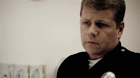 ausCAPS: Michael Cudlitz shirtless in Southland 2-06 "Maximum Deployment"