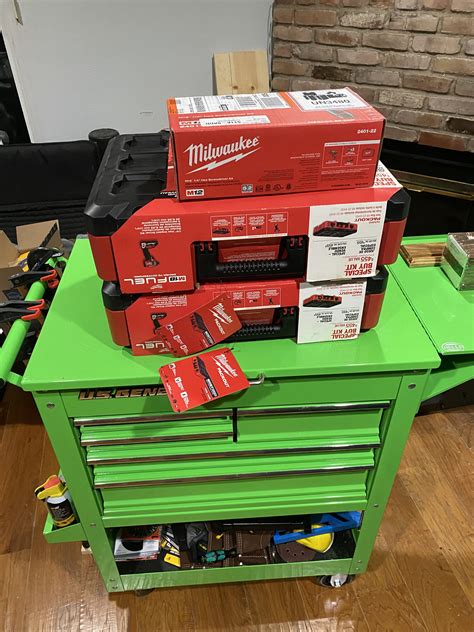 Got my first Milwaukee power tools this week. Very impressed so far and super happy with the ...