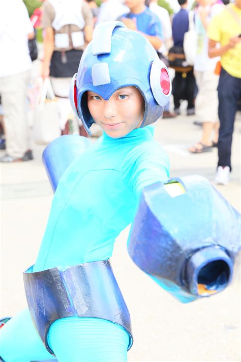 Mega Man Cosplay by himefuji on DeviantArt